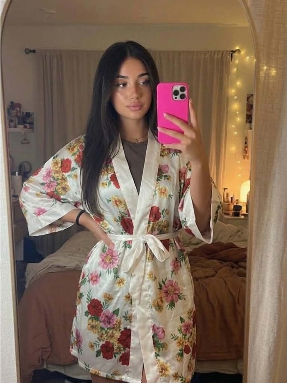 1980-1990 Vintage Victoria's Secret Ivory Satin Floral Kimono Robe